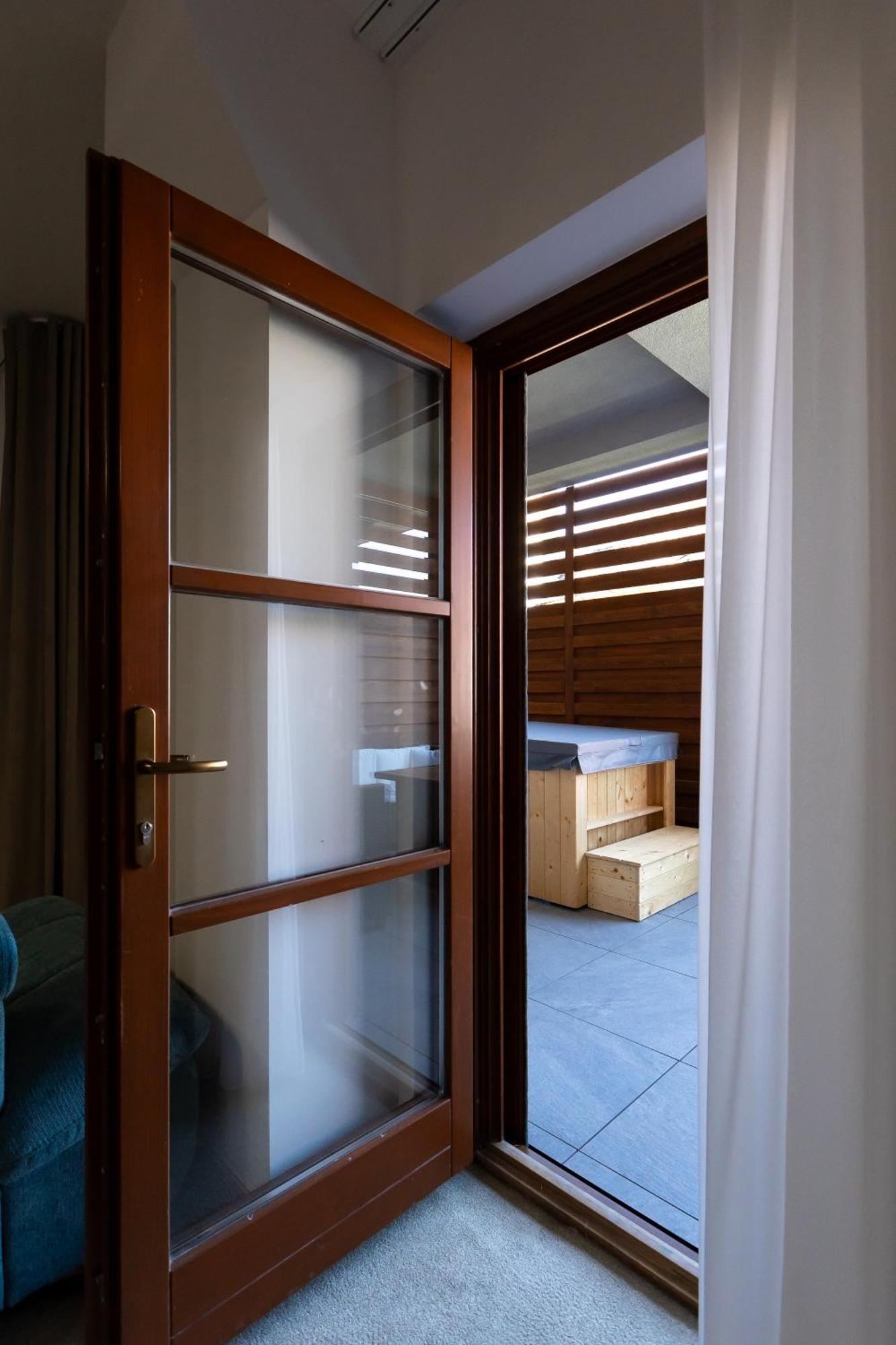 Wanderer Sighisoara Hotell Exteriör bild